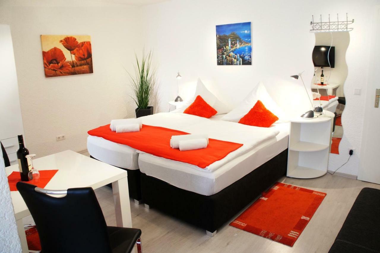 Hotel Berlin Швецинген Екстериор снимка