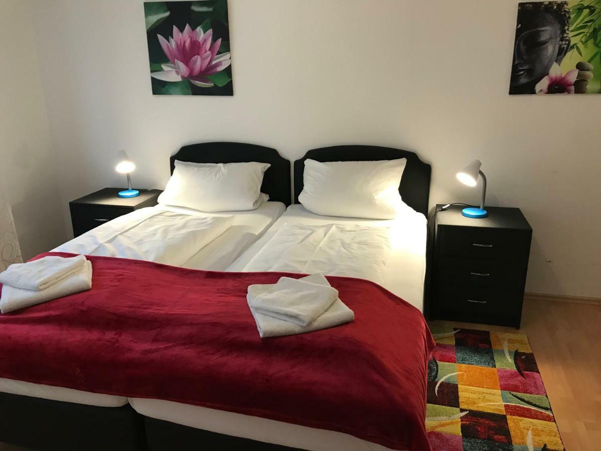 Hotel Berlin Швецинген Екстериор снимка