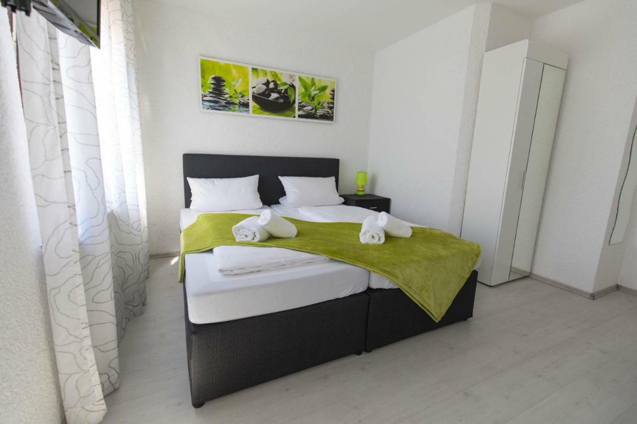 Hotel Berlin Швецинген Екстериор снимка